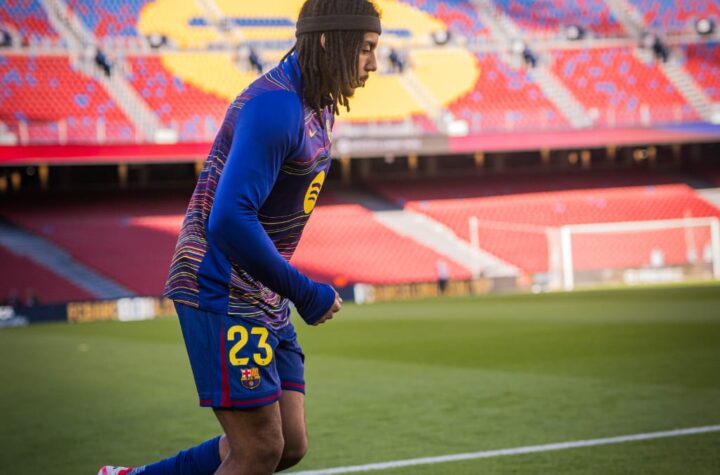Jules Koundé en crise Analyse de son temps de jeu au Barça