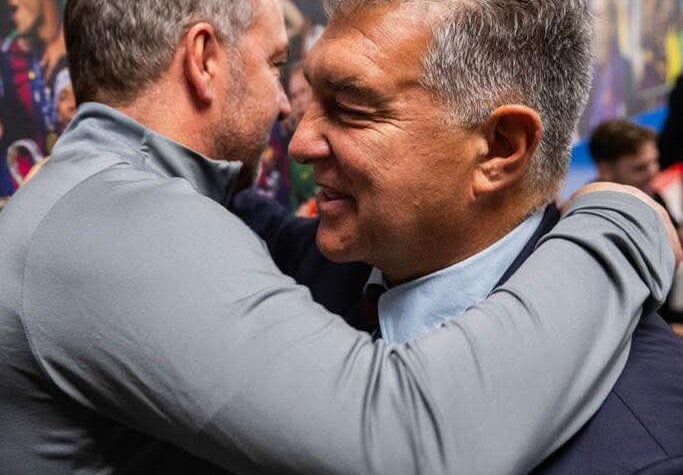  Laporta fait ses adieux au vestiaire du Barça
