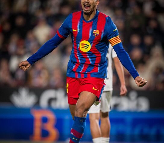 Chantier de la défense au Barça : Joao Cancelo tout proche d'un accord, Ronald Araujo poussé vers la sortie pour faire place à Aymeric Laporte ?