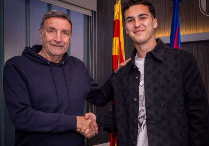 Álvaro Cortés prolonge jusqu'en 2028
