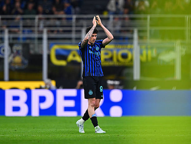 Le transfert de Bastoni au Barça sera-t-il annulé ?