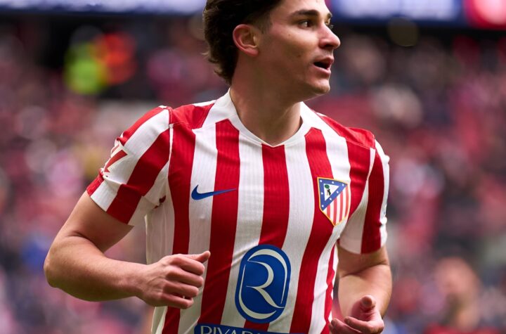 FC Barcelone : L’offre de 125M€ qui peut tout changer pour Julián Álvarez