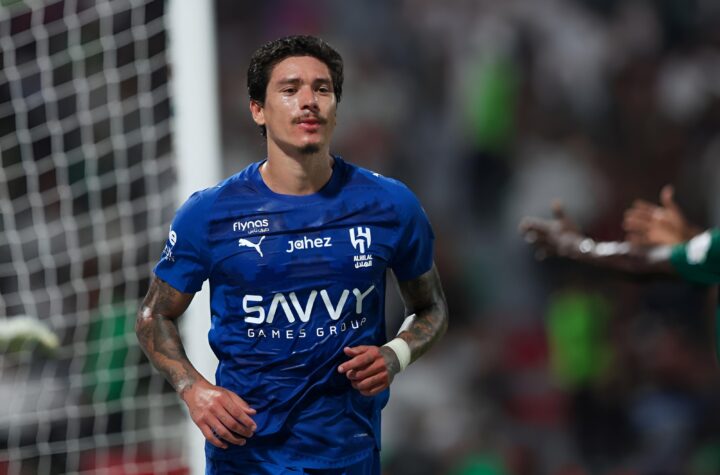L’incroyable option Darwin Núñez surgit du dossier Cancelo