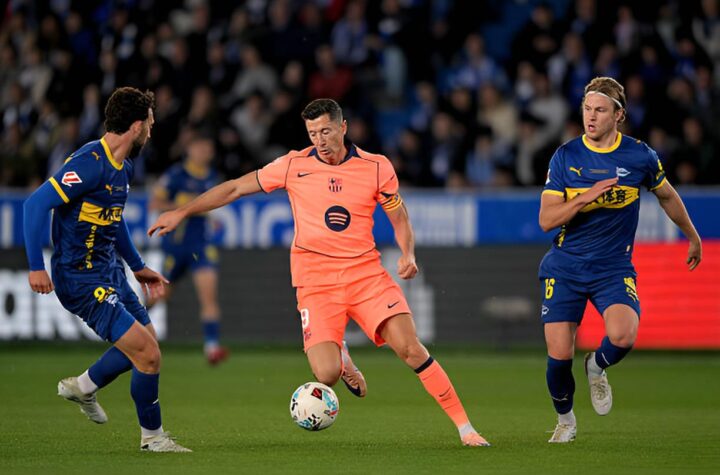 Alavés-Barça : Le record des 100 points s'envole pour Hansi Flick