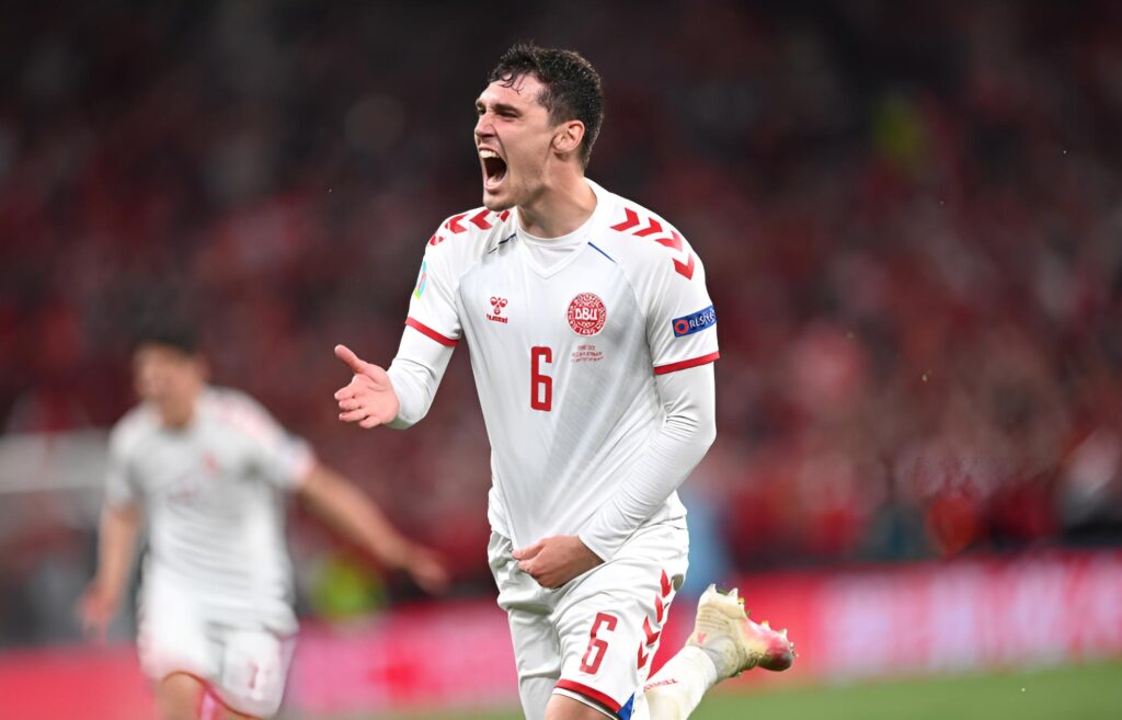 Prolongation surprise : Andreas Christensen s'engage jusqu'en 2028 avec une clause inédite !