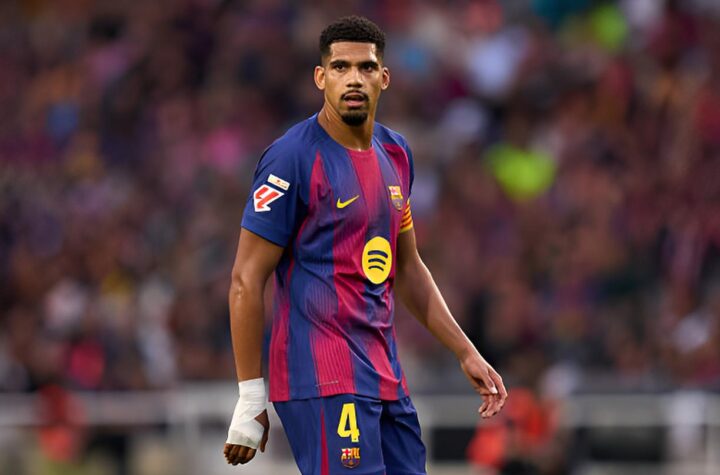Bouleversant : "J'avais besoin d'aide", l'aveu d'Araujo au Barça